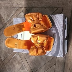 Like New- Jeffrey Campbell - Bow Down - Rose Gold - Size 39